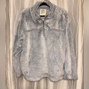 dylan super soft faux fur 3/4 zip, size L